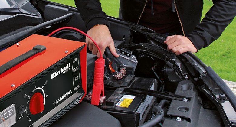 Chargeur de batterie Einhell CC-BC 5 12V pour batteries de véhicules